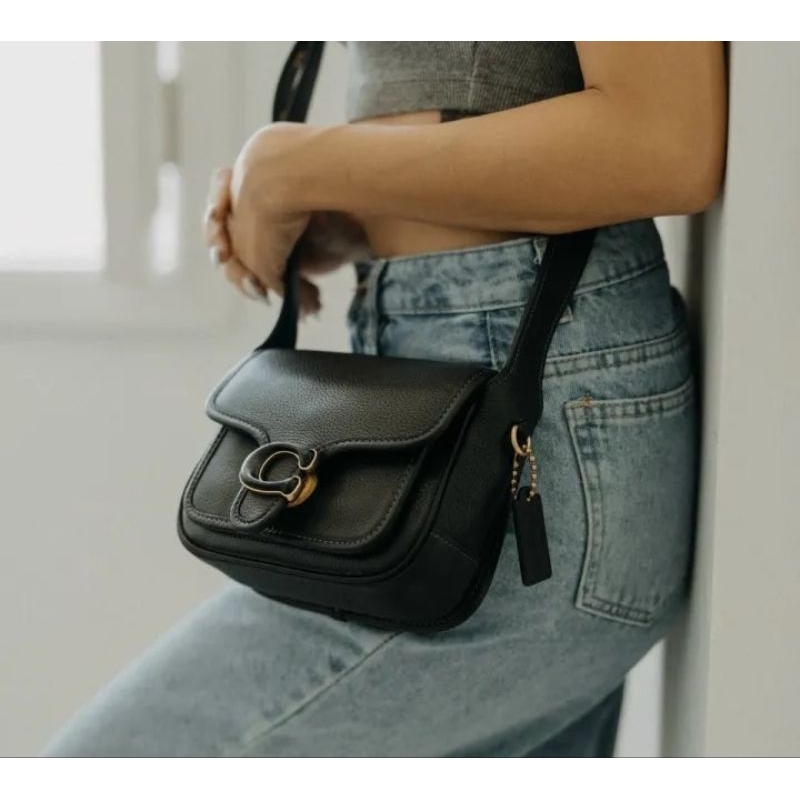 Túi COACH Tabby Messenger 19