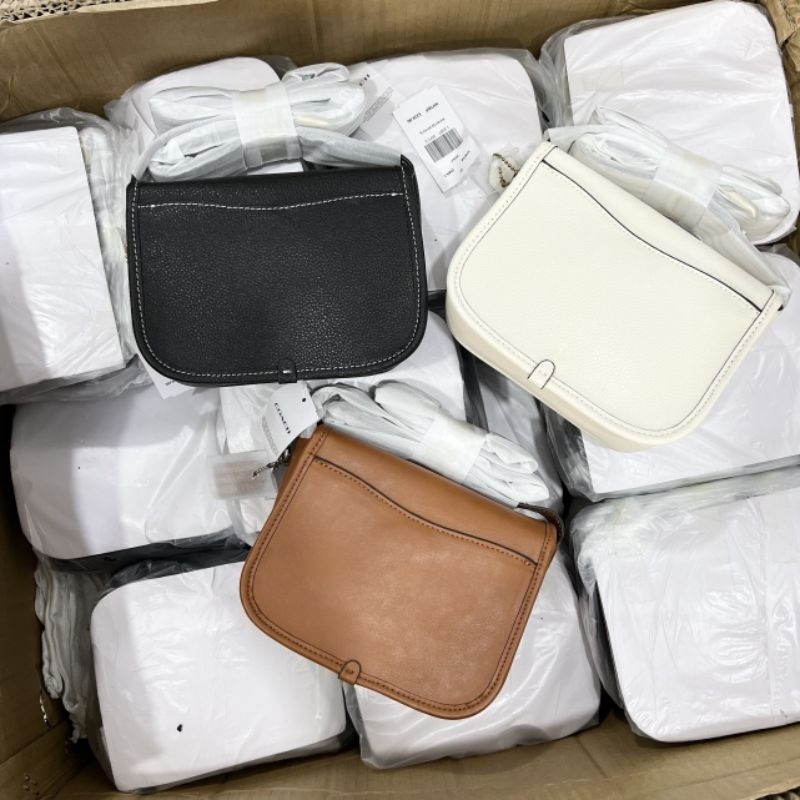 Túi COACH Tabby Messenger 19