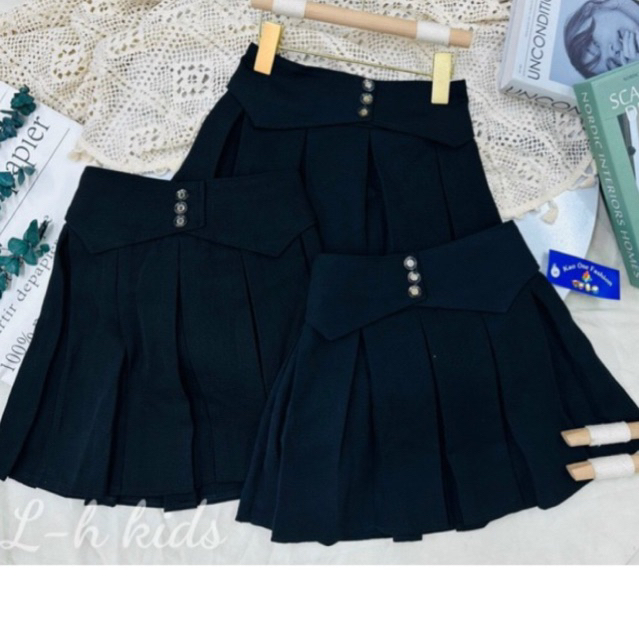 Chân váy xếp ly bên trong có quần bảo hộ size 10-45kg