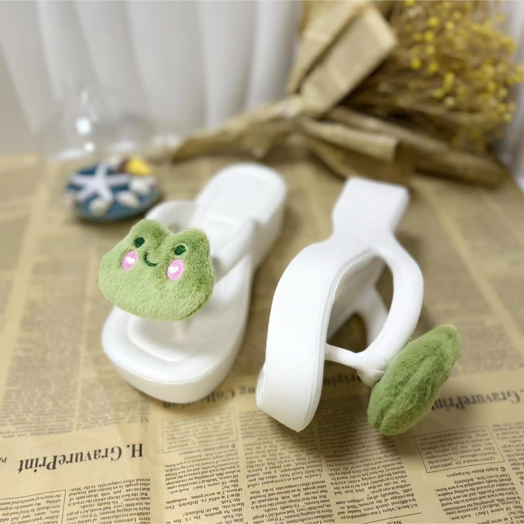 2023 mùa hè mới dễ thương ếch dày đế ngoài dép xỏ ngón