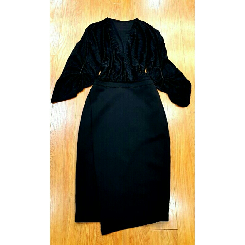 Đầm cách điệu sz M