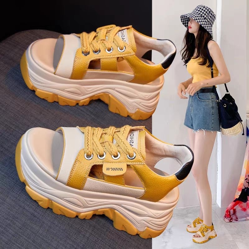 Sandal nữ cao 8cm dáng cut out siêu nhẹ, êm chân ,thoáng mát , thích hợp đi học , đi chơi, đi làm