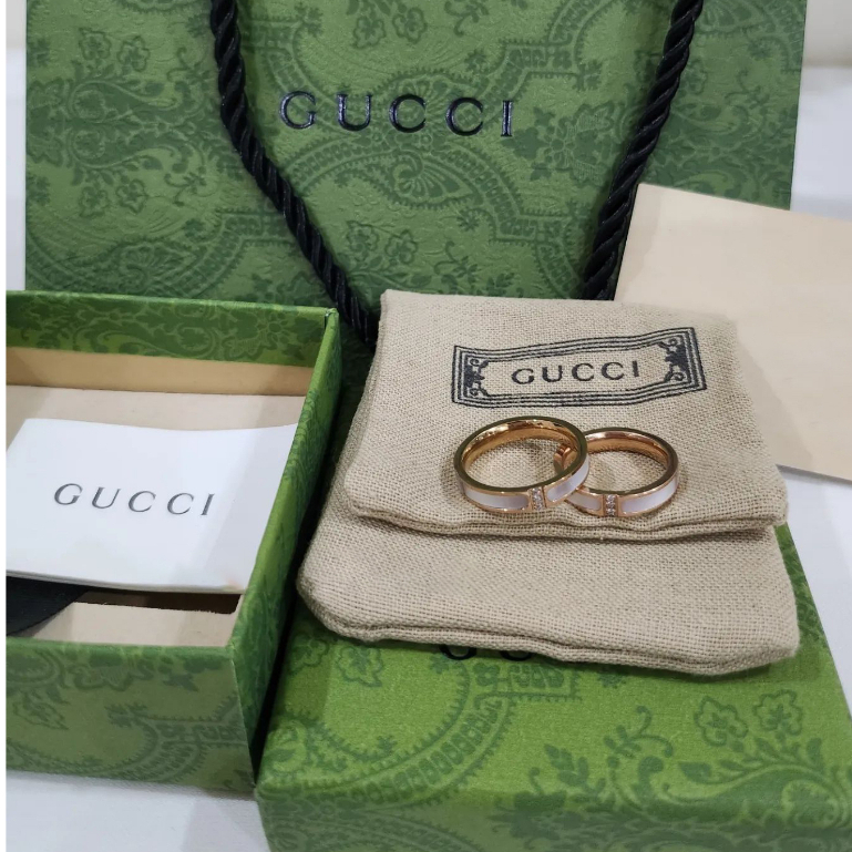 Nhẫn cặp đôi Gucci -Nhẫn titan đính xà cừ -Không gỉ ,không phai màu Full box cao cấp-Khắc tên theo yêu cầu