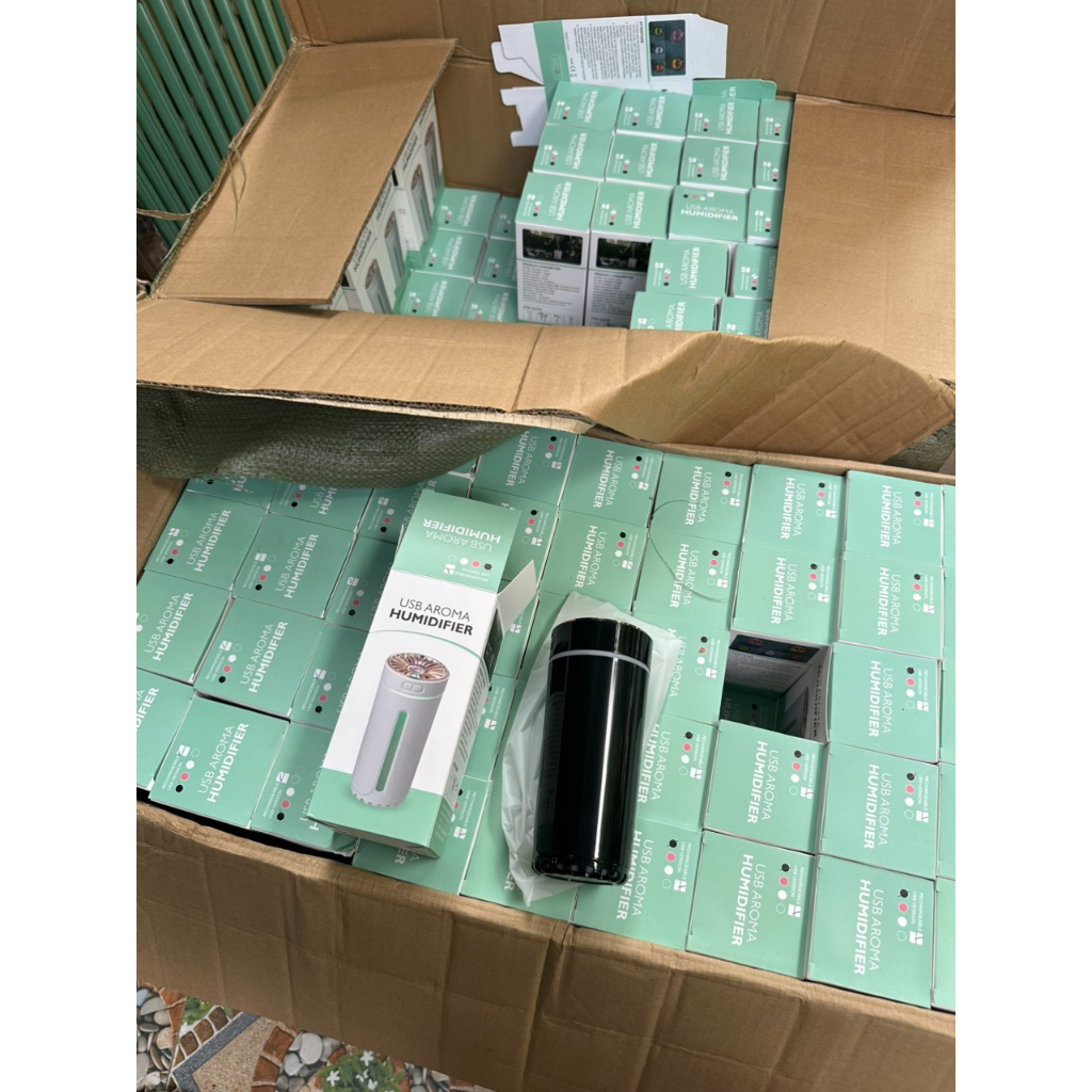 Máy Xông Tinh Dầu đèn led khử mùi xe hơi Humidifier ô tô và bàn làm việc siêu tiện lợi