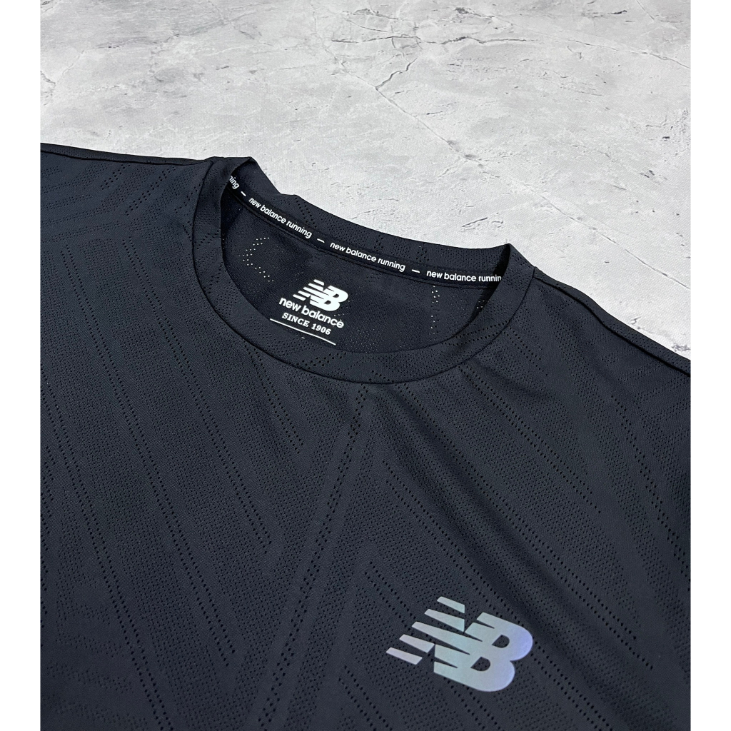 Áo Thun New Balance dòng Training AMT11278 BK sẵn size S M á