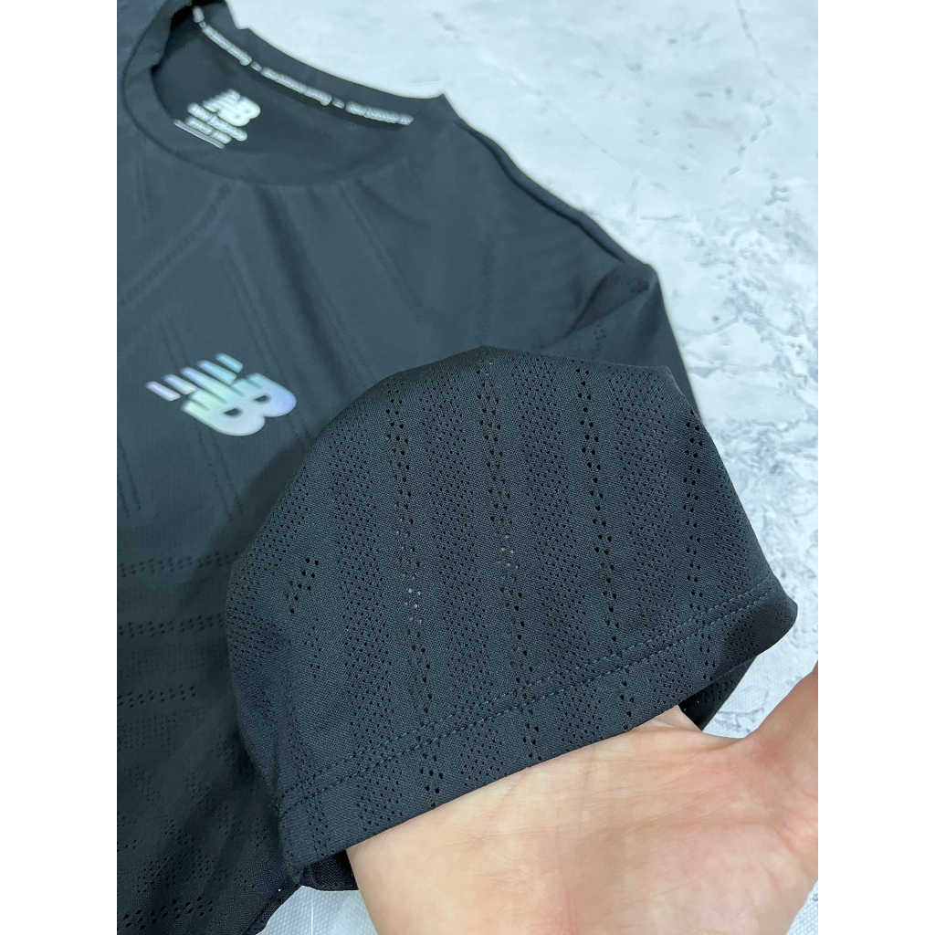 Áo Thun New Balance dòng Training AMT11278 BK sẵn size S M á