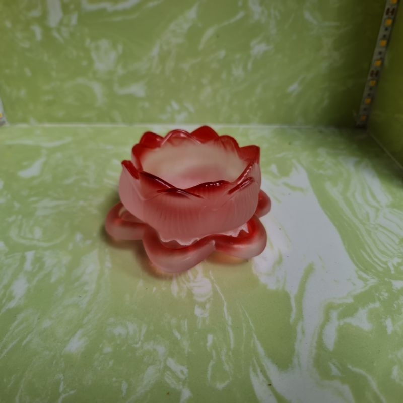 Đế sen đựng nến