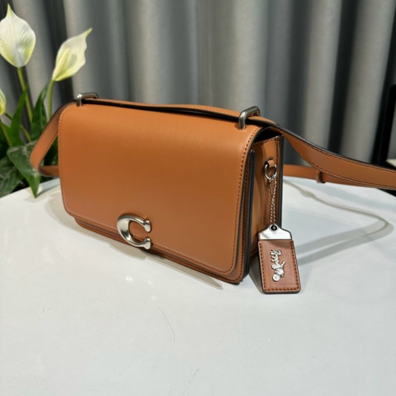 C0ach Bandit Shoulder Bag✨Thiết kế đơn giản nhưng không kém phần trang trọng