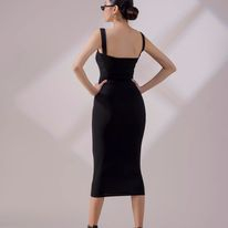 Đầm/Váy Ôm Body 2 Dây Bản To Dài Qua Gối Đỏ Đô The Butterfly