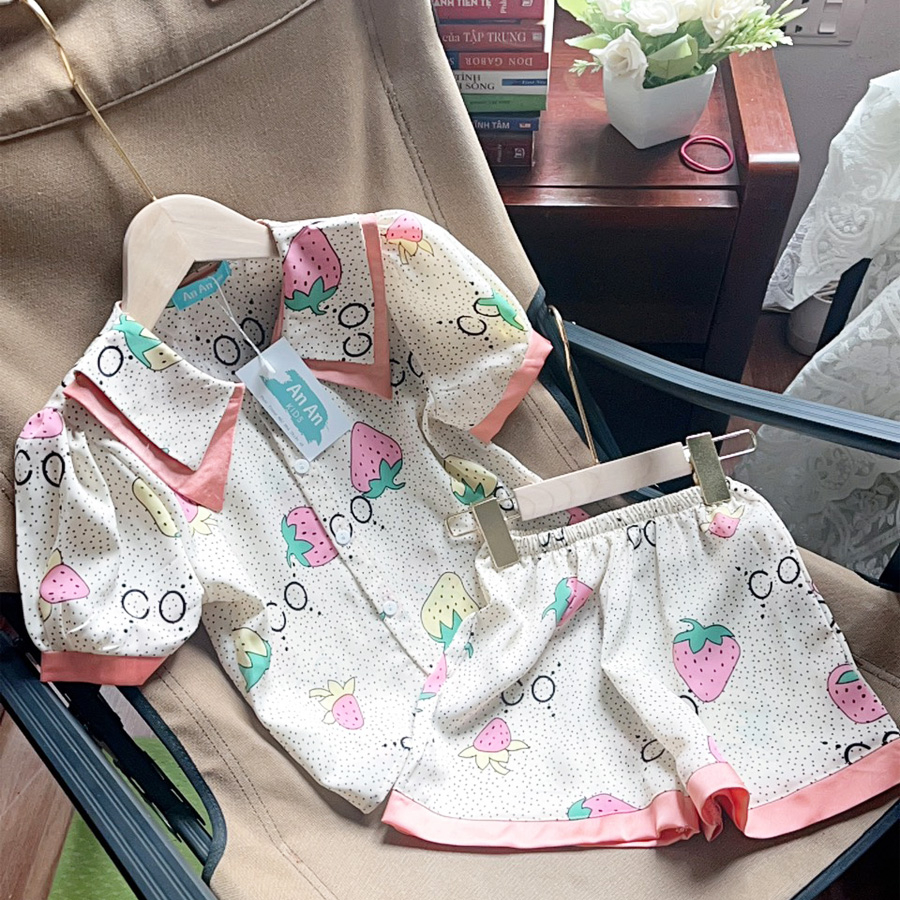 Bộ Pizama bé gái Lụa Mango Cao Cấp - Sét Mặc Nhà Cộc Tay Cho Bé Yêu