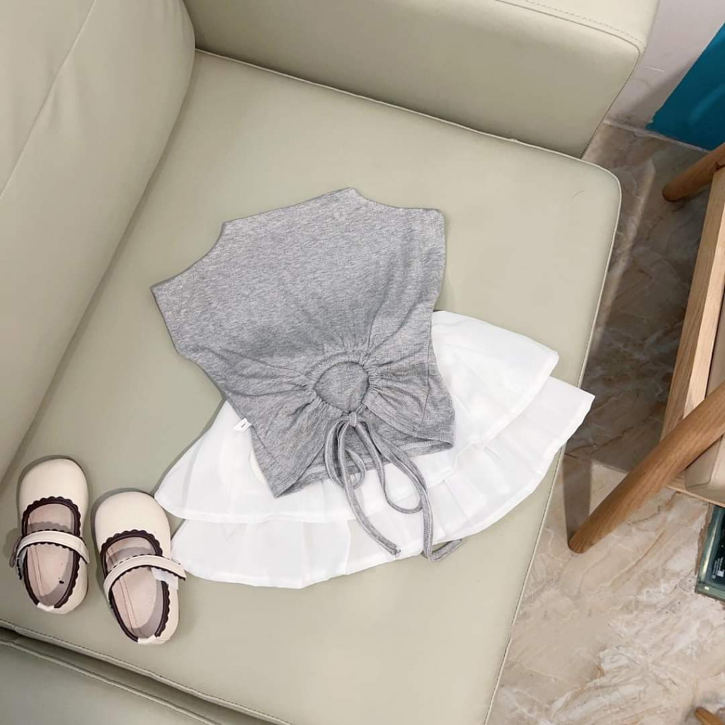 Sét áo thun kèm chân váy tiểu thư cho bé gái.