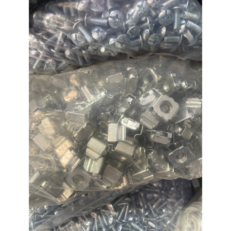 Ê gài M6-m8 bắt tủ rack