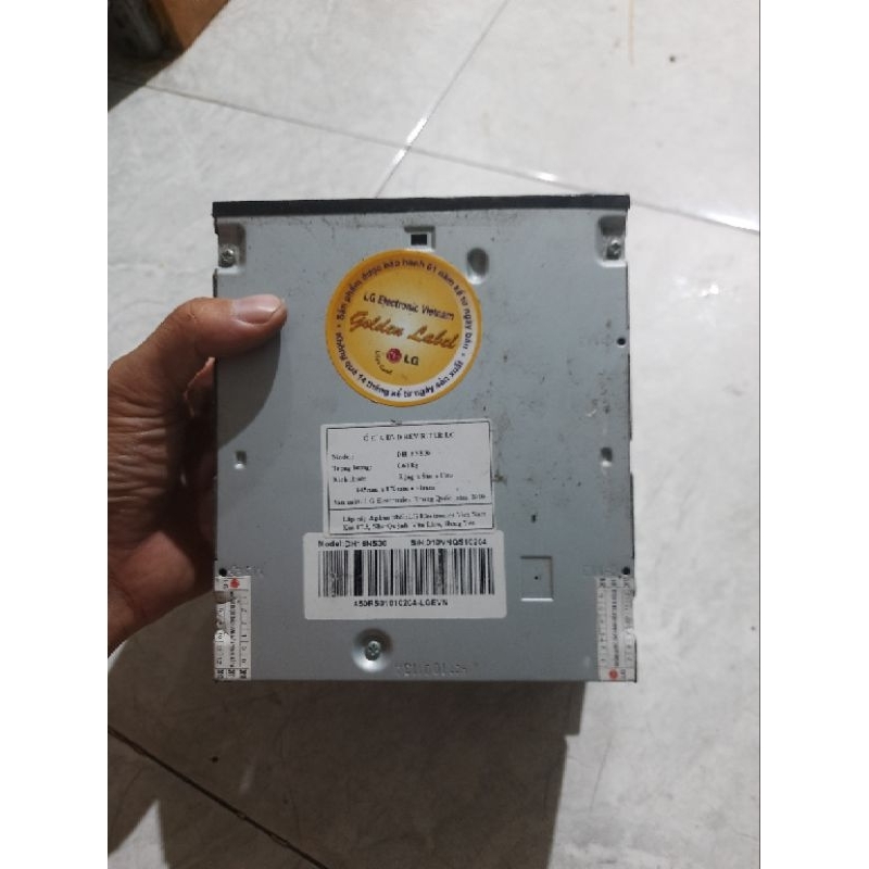 Ở đĩa dvd máy bàn