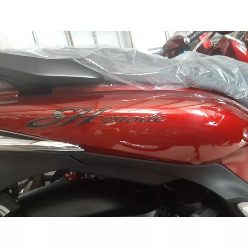 Tem xe máy Honda SH Mode 2013 đến 2019 đen vàng Honda chữ nổi giá một bên