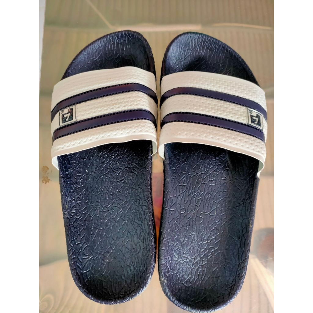 Dép 3 sọc mã lai số 7 ngày xưa loại 1-May quai sẵn