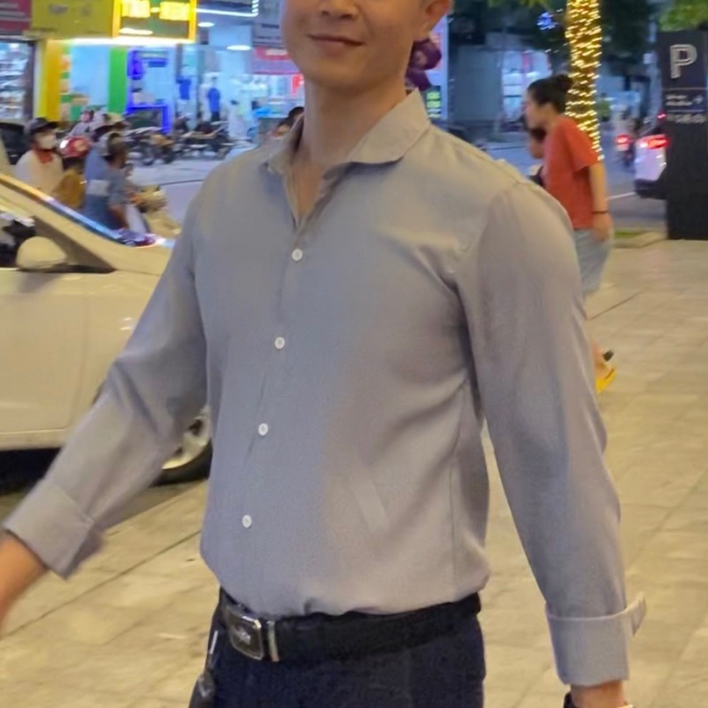 Áo sơ mi Nam trơn dài tay Xám | Chất lụa Thái, co giãn nhẹ, cổ mềm, mặc mát, thoải mái, kiểu dáng trẻ trung