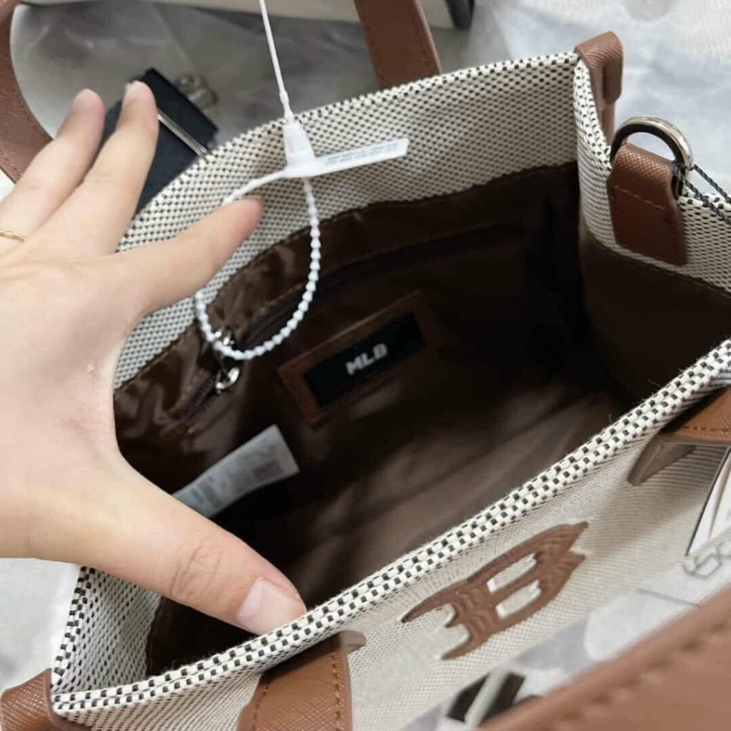 Túi Tote MLB Canvas Nâu 2 Quai Xách Mẫu Mới Nhà MLB size 23cm