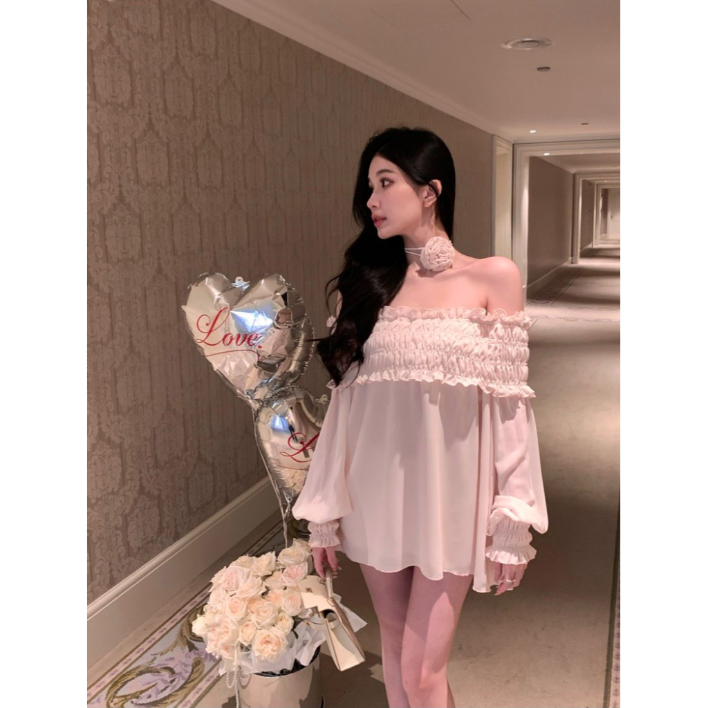 Áo Trễ Vai Quây Chun Siêu Hottrend Kèm Hoa Cổ Hai Màu