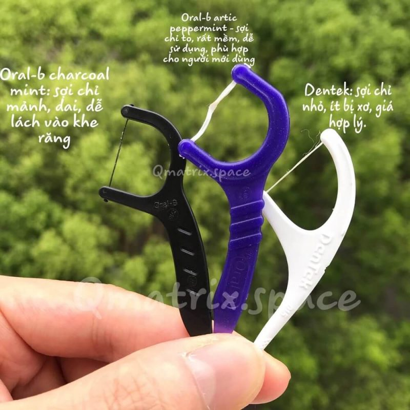 Tăm chỉ nha khoa Oral-B Charcoal Mint gói 75 cái