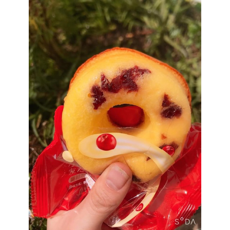 Bánh bedoxan donut mềm mịn nhân sữa chua , chery