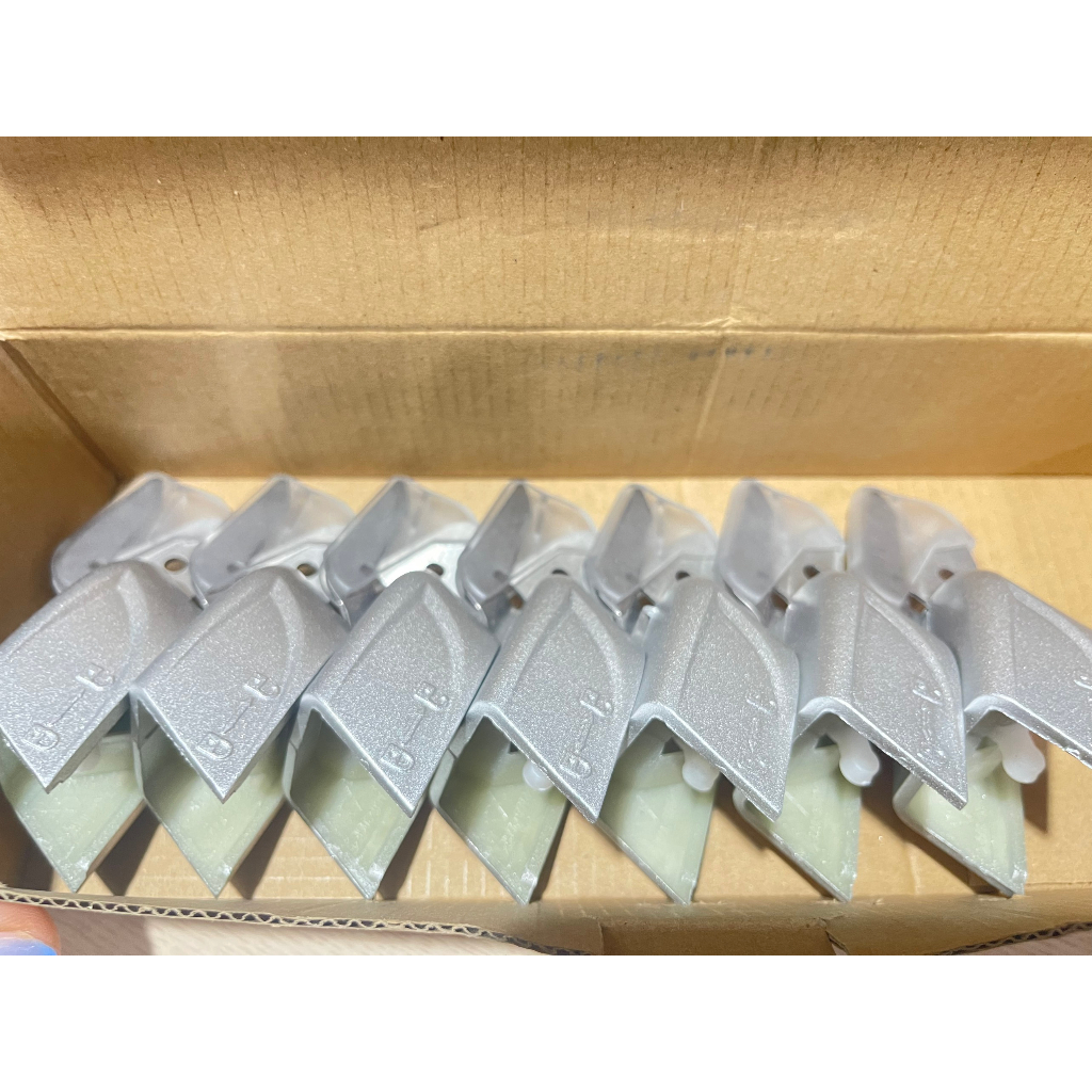 Kéo cắt vải cầm tay, Máy cắt vải dùng pin cầm tay siêu bền YOURTOOLS tặng kèm 2 lưỡi cắt