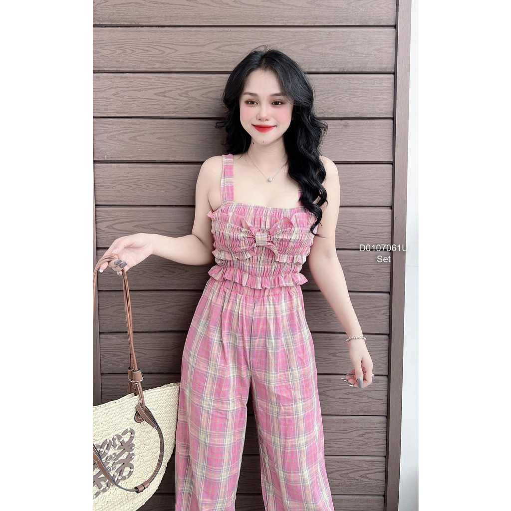 Set bộ 2 món caro áo kiểu 2 dây dáng croptop phối nhún chun kèm quần suông!