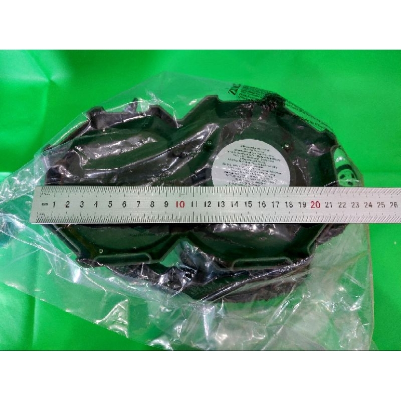 Ly nhựa rồng theo phim Dungeons and Dragons còn nguyên bọc, kích thước so với lon Pepsi 330ml