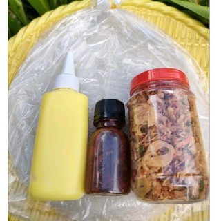 Combo bánh tráng 250g +hu muoi tep hanh 100g +chai bo 100g +chai nuoc sot 70g . tc 520g