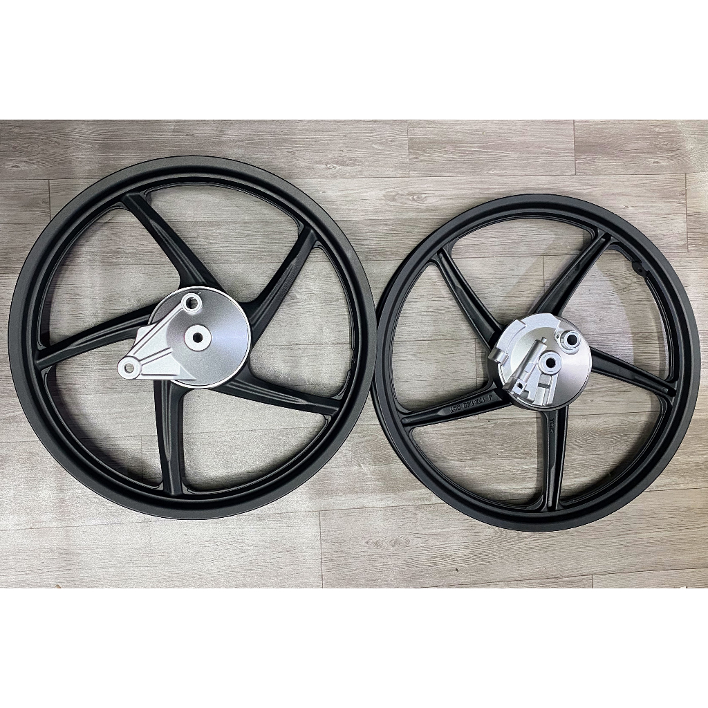 Bánh mâm 5 cây hàng nhập khẩu dành cho Dream, Wave Blade, Alpha thắng đùm