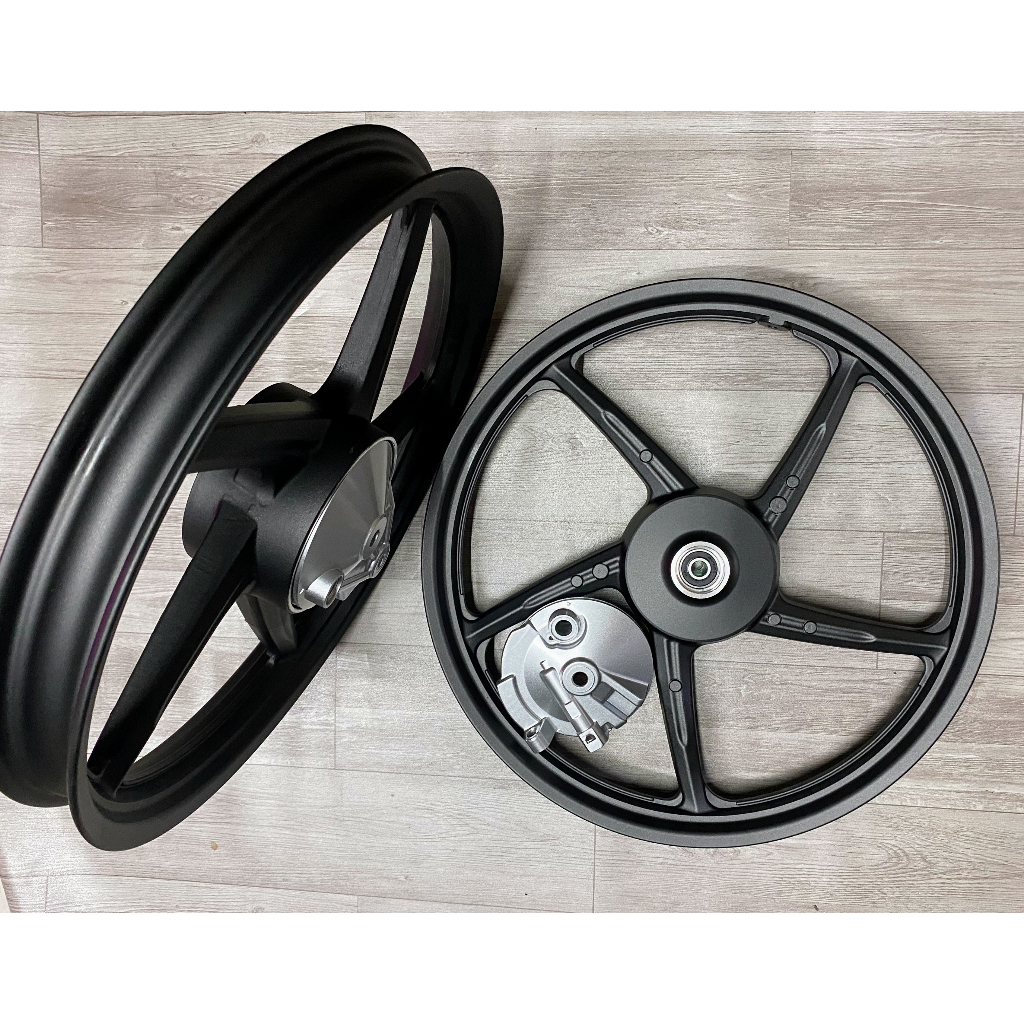 Bánh mâm 5 cây hàng nhập khẩu dành cho Dream, Wave Blade, Alpha thắng đùm