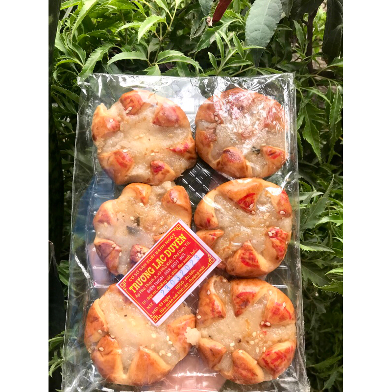 Bánh nướng bông nhân dừa - Bánh quai vạt nhân dừa - Banh pate nhân dừa