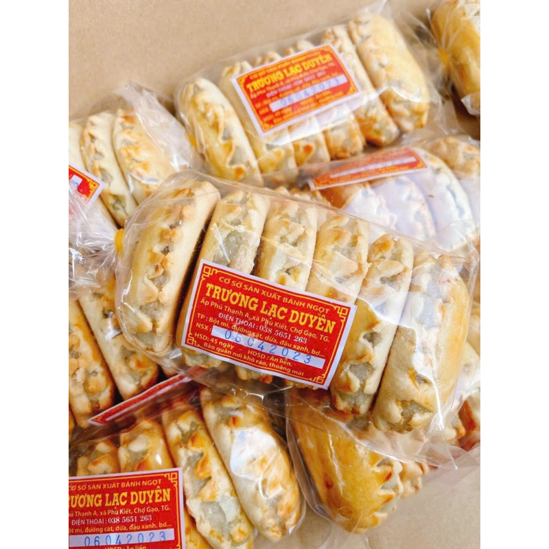 Bánh nướng bông nhân dừa - Bánh quai vạt nhân dừa - Banh pate nhân dừa