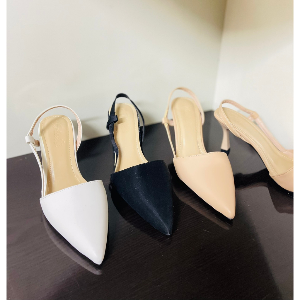 Sandal bít mũi nhọn quai sau khoét lệch gót nhỏ - 7P