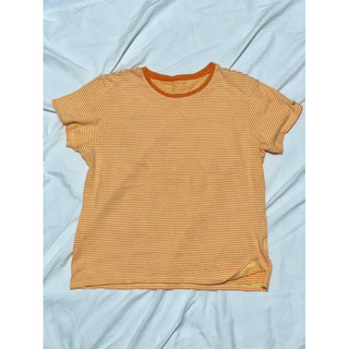 2HAND - ÁO THUN COTTON CỔ TRÒN TAY NGẮN NI.KE HOẠ TIẾT KẺ NGANG MÀU TRẮNG PHỐI VÀNG CAM TƯƠI
