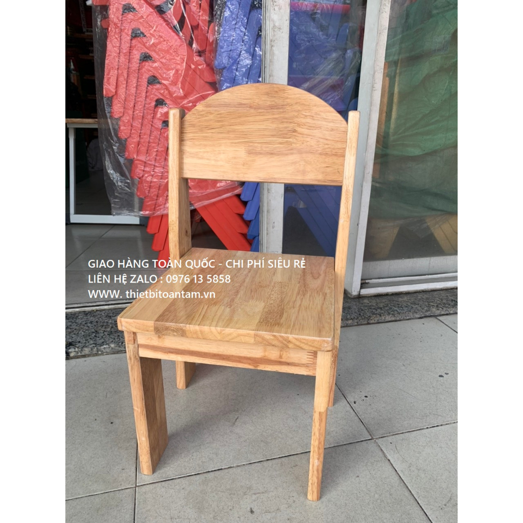 Ghế gỗ cho bé