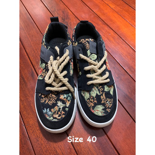 Giày thể thao nam nữ lẻ size