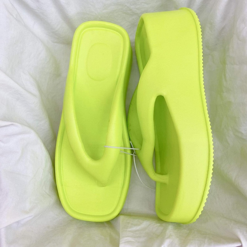 DÉP ĐẾ CAO THÁI LAN