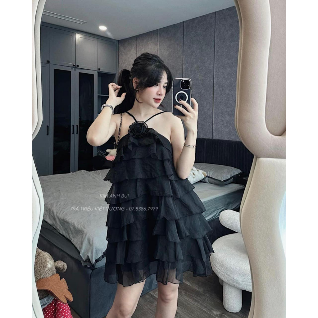 Váy tơ ánh mềm tâng tầng cỏ yếm hoa ngực