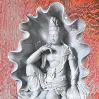 Tượng Quán Âm Tự Tại, Tượng Phật Bà trong Lá Sen PT80 Decor, Phiên bản màu trắng sứ