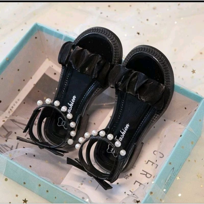 Dép sandal cao su quai hậu BÉ GÁI  cực xinh ,êm, bền, thoáng mát.