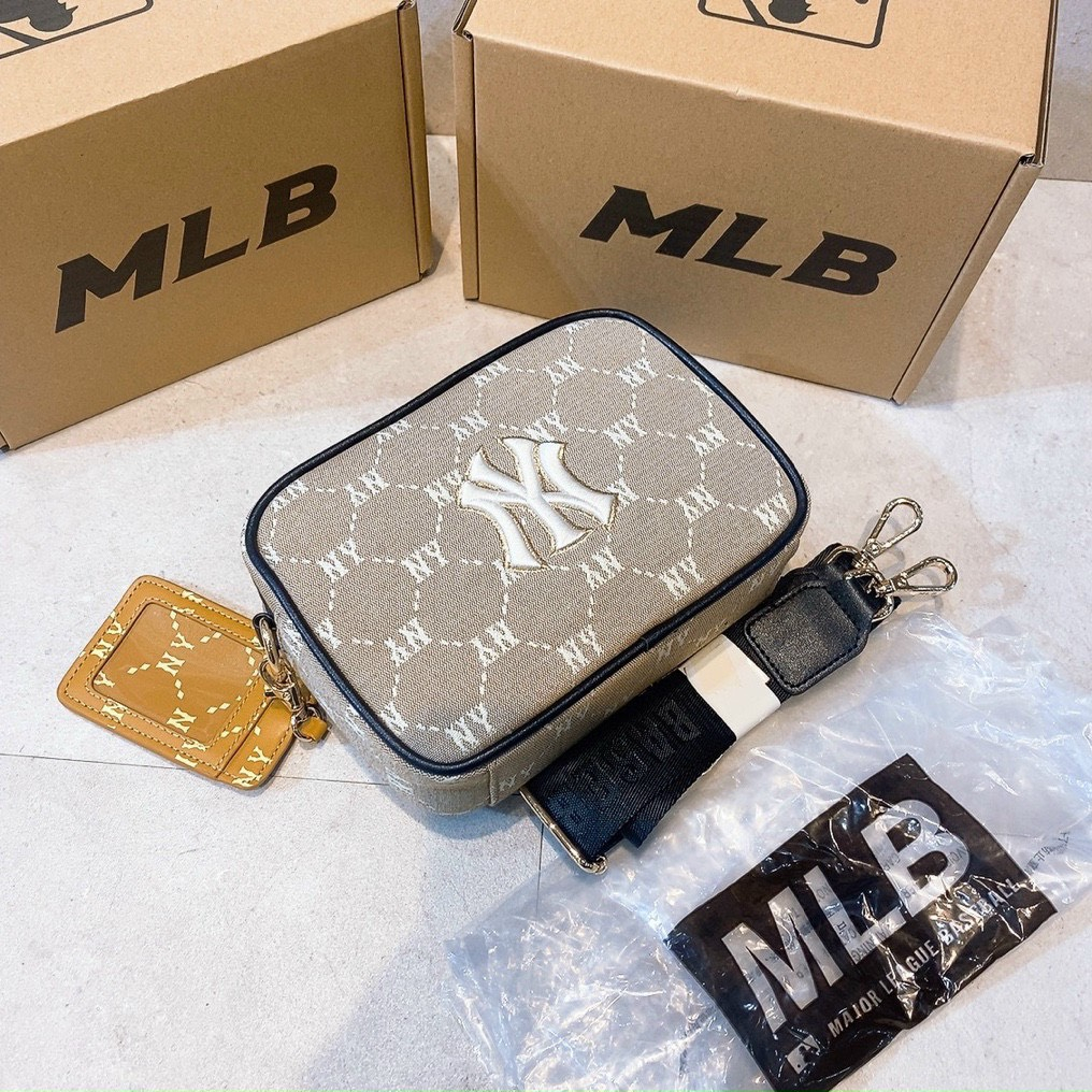 Túi đeo chéo nam và nữ size 20 có túi phụ mini bản TQXK