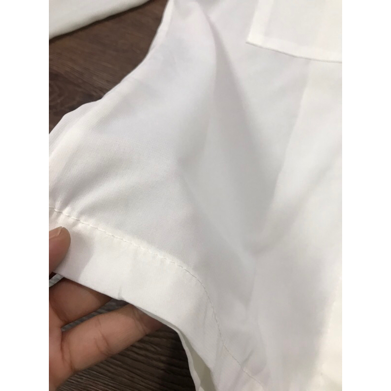 Áo sơ mi trắng size M chất xô thanh lý