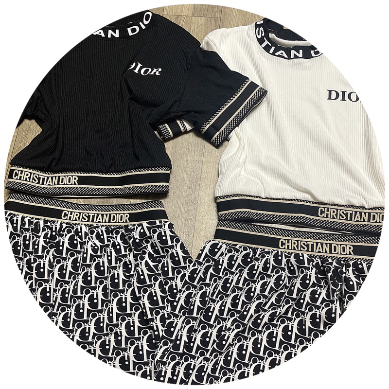 Set Áo Thun Gân + Chân Váy Dài D.O Họa Tiết sang chảnh freesize ,40-55 ký vừa HS0080