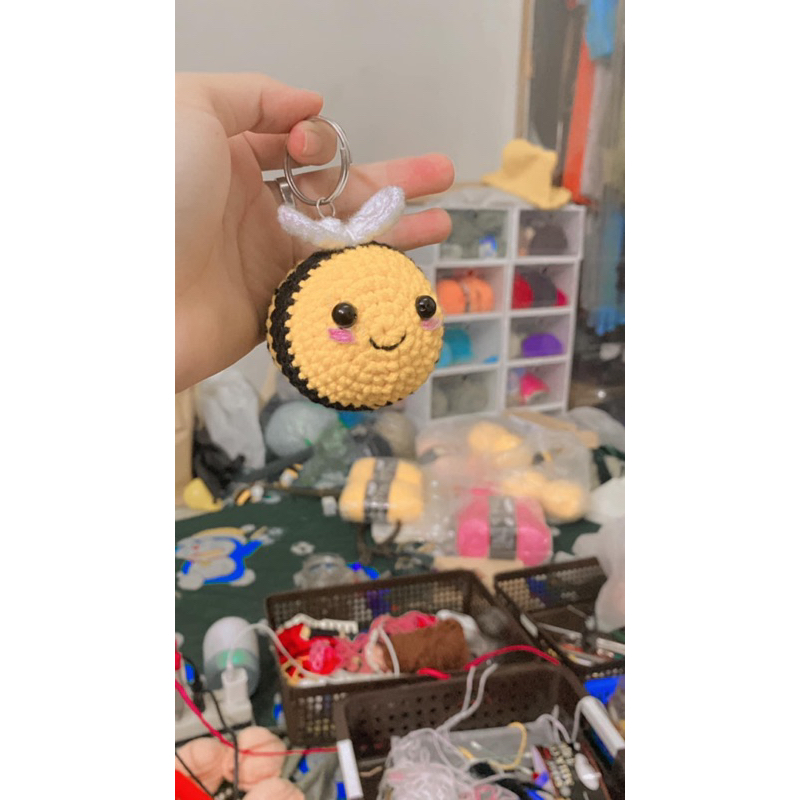 Móc Khoá Hình Con Ong CuTe Bằng Len