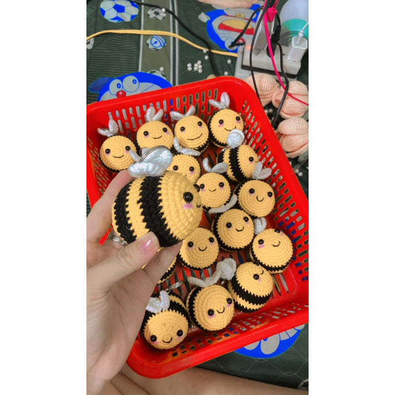 Móc Khoá Hình Con Ong CuTe Bằng Len