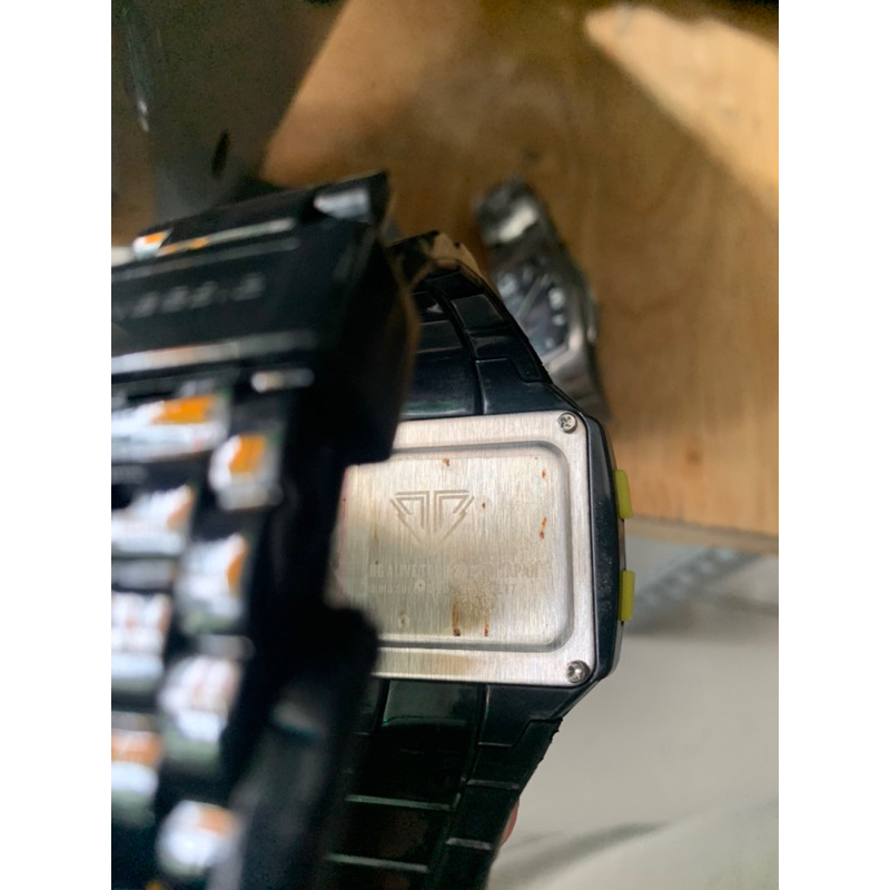 Đồng hồ limited Bigbang tour diễn japan 2012 new