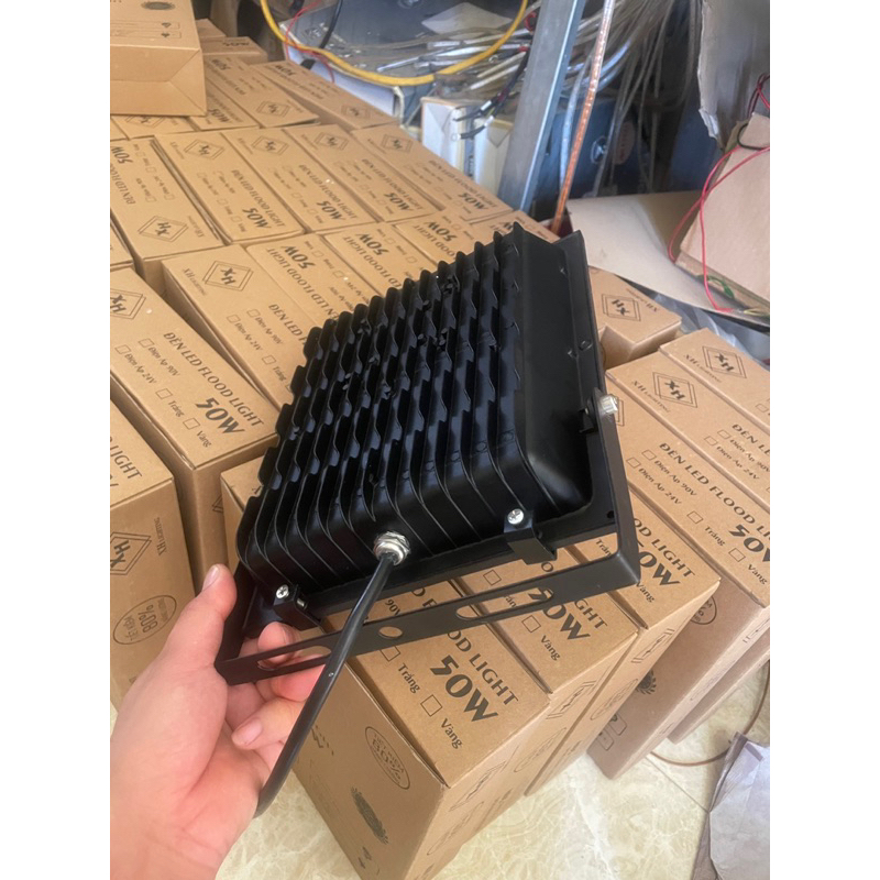 ĐÈN PHA LED 20w 30W 50W 100w