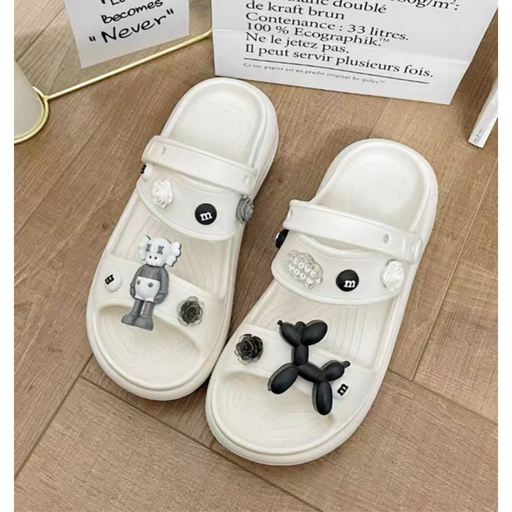 Dép sandal nữ hai quai đế cao kèm sticker nổi 5D, dép quai hậu dễ thương