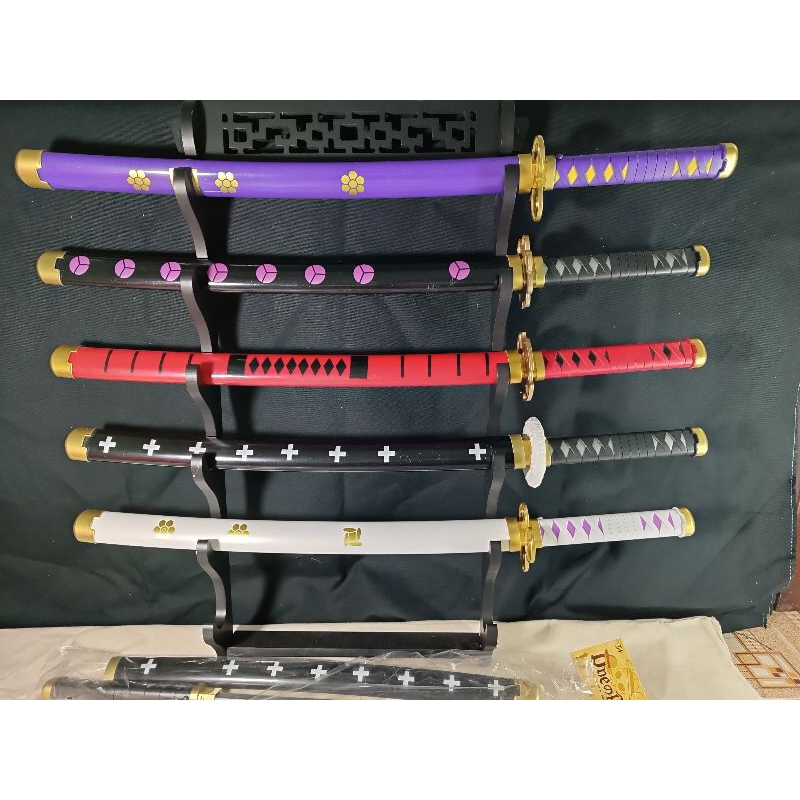 Kiếm One piece chỉ phát sáng