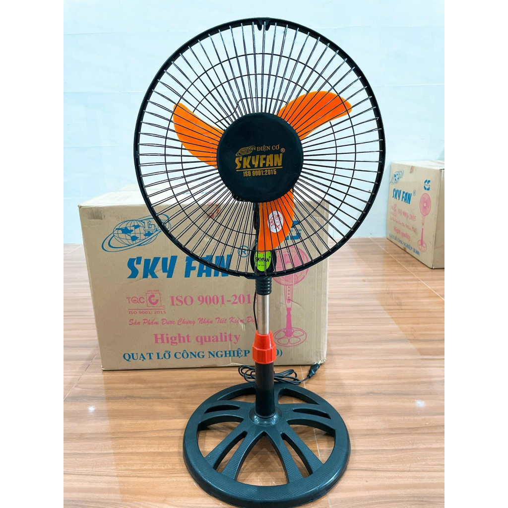 QUẠT ĐIỆN ĐỂ BÀN 3 CÁNH NHỎ GỌN SKYFAN